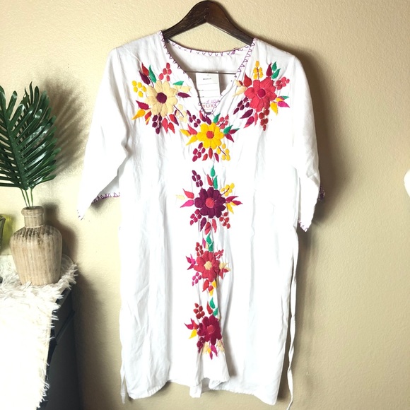 Mexican Embroidered White Floral Dress NEW - Picture 2 of 7